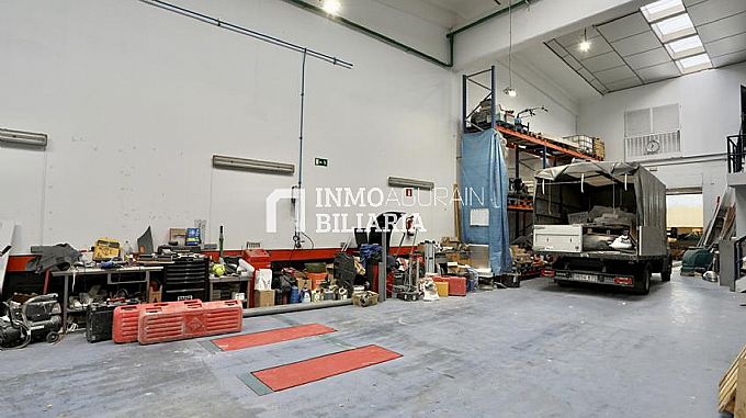 Nave en el polgono industrial de Betoo