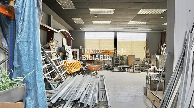 Nave en el polgono industrial de Betoo
