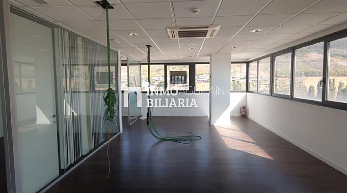 PLANTA ENTERA EN EDIFICIO DE OFICINAS EN ARTICA BERRIOPLANO