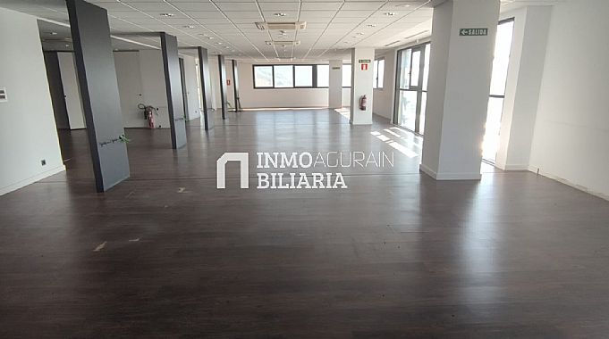 PLANTA ENTERA EN EDIFICIO DE OFICINAS EN ARTICA BERRIOPLANO