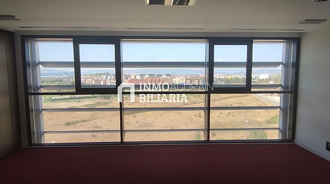 PLANTA ENTERA EN EDIFICIO DE OFICINAS EN ARTICA BERRIOPLANO