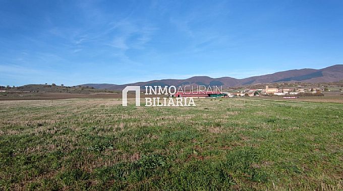 SE VENDEN 3 FINCAS RSTICAS EN NARBAIZA
