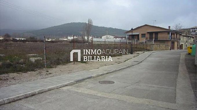 Venta de parcela urbana en Aibar