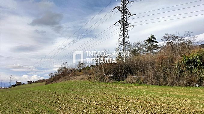 Venta de parcela urbana en Ansoain