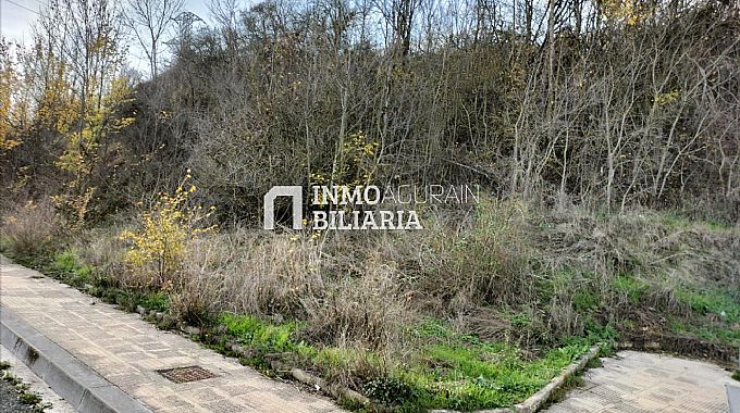 Venta de parcela urbana en Ansoain