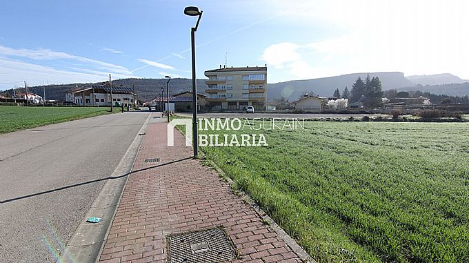 PARCELA URBANA EN MAEZTU