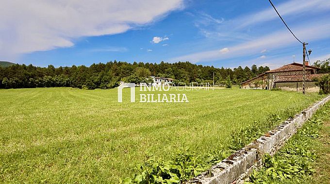 Se venden 3 Parcelas Urbanas en Barria (Alava)
