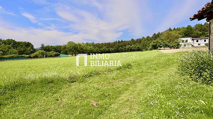 Se venden 3 Parcelas Urbanas en Barria (Alava)