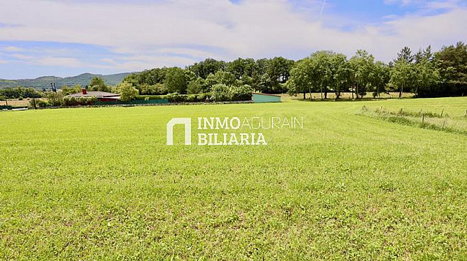 Se venden 3 Parcelas Urbanas en Barria (Alava)