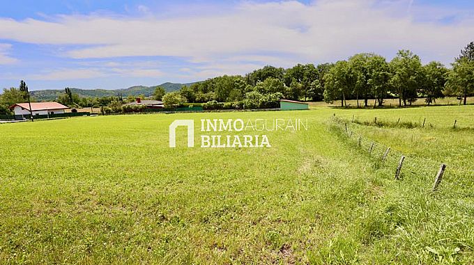 Se venden 3 Parcelas Urbanas en Barria (Alava)