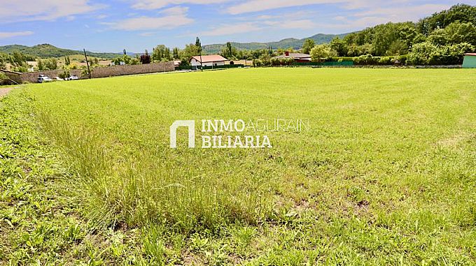 Se venden 3 Parcelas Urbanas en Barria (Alava)