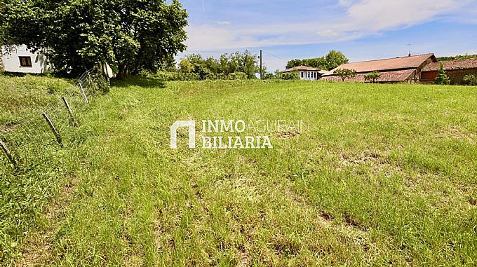 Se venden 3 Parcelas Urbanas en Barria (Alava)