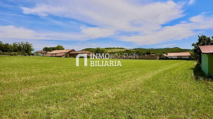 Se venden 3 Parcelas Urbanas en Barria (Alava)