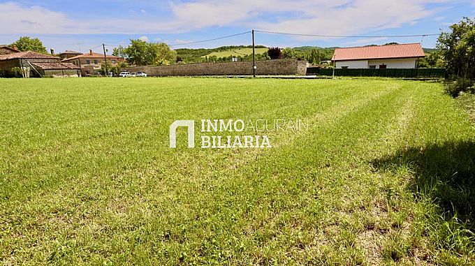 Se venden 3 Parcelas Urbanas en Barria (Alava)