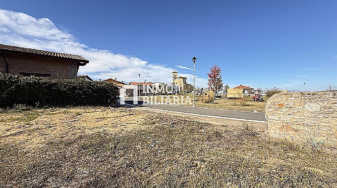 Venta de parcela urbana en Gauna