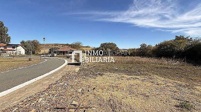 Venta de parcela urbana en Gauna