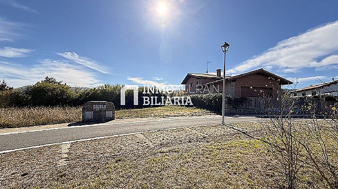 Venta de parcela urbana en Gauna