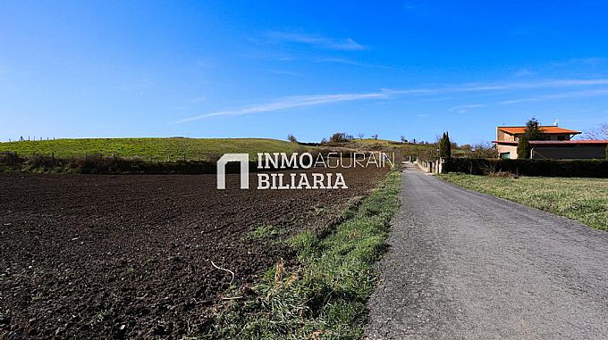VENTA DE PARCELA URBANA EN NARBAIZA
