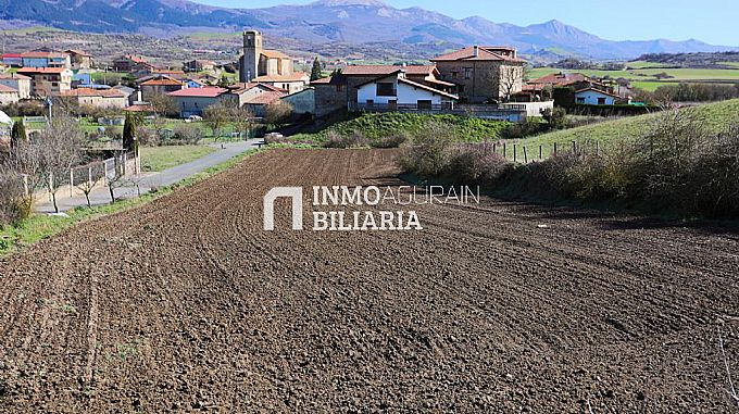 VENTA DE PARCELA URBANA EN NARBAIZA