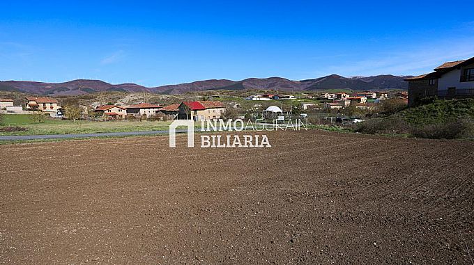 VENTA DE PARCELA URBANA EN NARBAIZA
