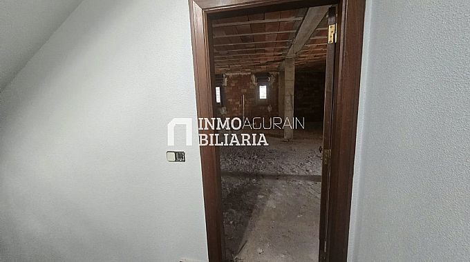 VENTA DE PISO EN BRUTO CON BAJERA EN ALFARO