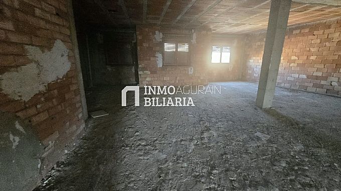 VENTA DE PISO EN BRUTO CON BAJERA EN ALFARO