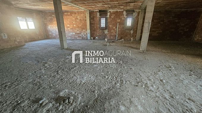 VENTA DE PISO EN BRUTO CON BAJERA EN ALFARO