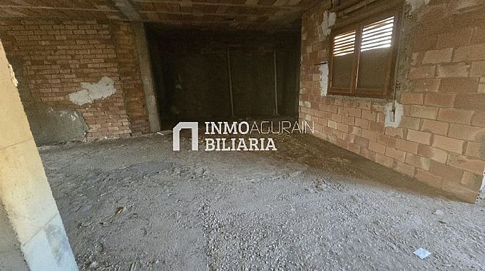 VENTA DE PISO EN BRUTO CON BAJERA EN ALFARO