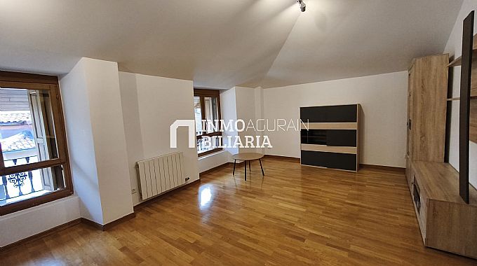 PISO EN ALTSASU-ALSASUA