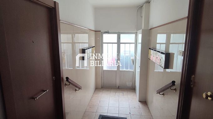 PISO DE 4 HABITACIONES PARA REFORMAR EN ALTSASU/ALSASUA