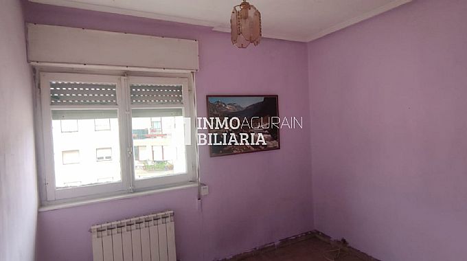 PISO DE 4 HABITACIONES PARA REFORMAR EN ALTSASU/ALSASUA