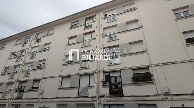 PISO DE 4 HABITACIONES PARA REFORMAR EN ALTSASU/ALSASUA