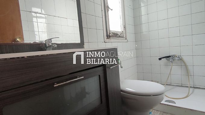 PISO DE 4 HABITACIONES PARA REFORMAR EN ALTSASU/ALSASUA