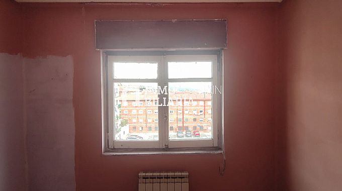 PISO DE 4 HABITACIONES PARA REFORMAR EN ALTSASU/ALSASUA