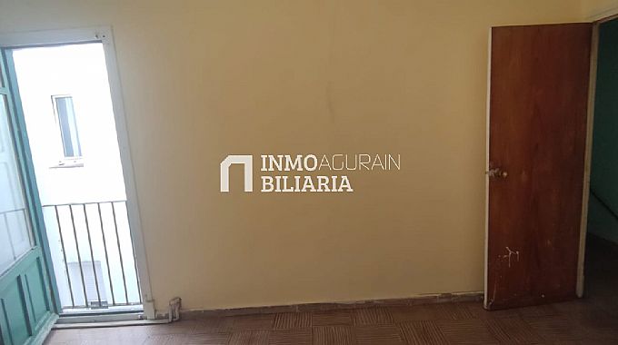 PISO DE 4 HABITACIONES PARA REFORMAR EN ALTSASU/ALSASUA