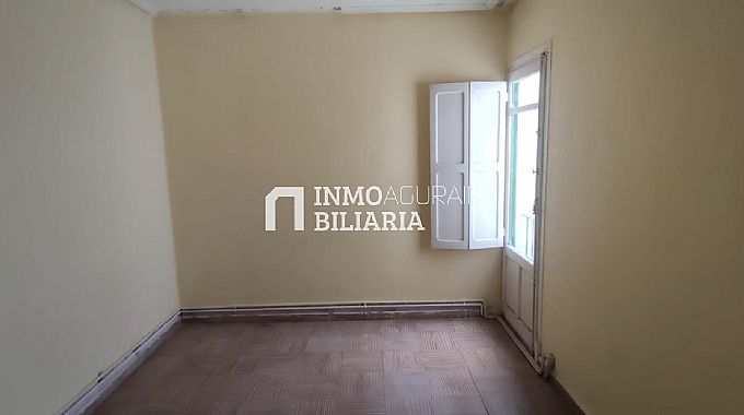 PISO DE 4 HABITACIONES PARA REFORMAR EN ALTSASU/ALSASUA