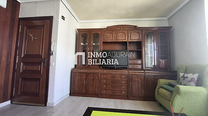 PISO EN CALLE URBASA DE ALSASUA