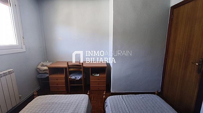 PISO EN CALLE URBASA DE ALSASUA