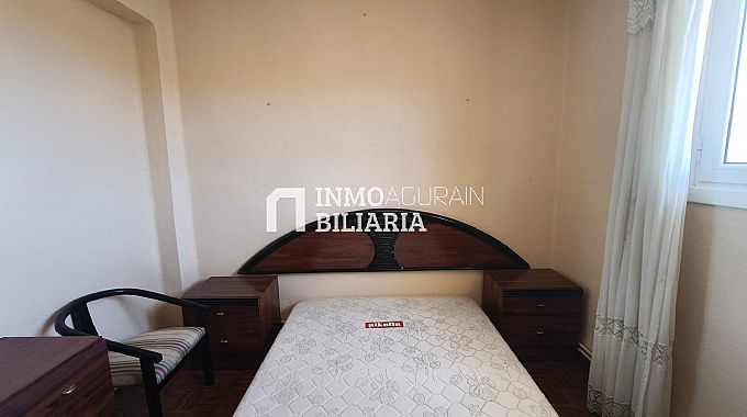 PISO EN CALLE URBASA DE ALSASUA