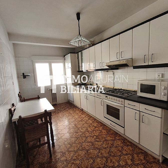 PISO + PLAZA DE GARAJE EN ANSOAIN - 11