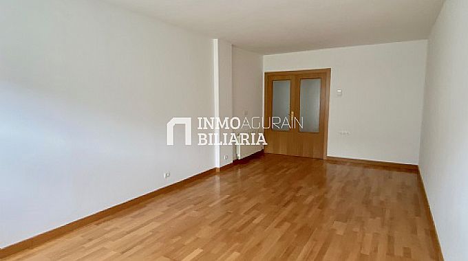 PISO EN AOIZ