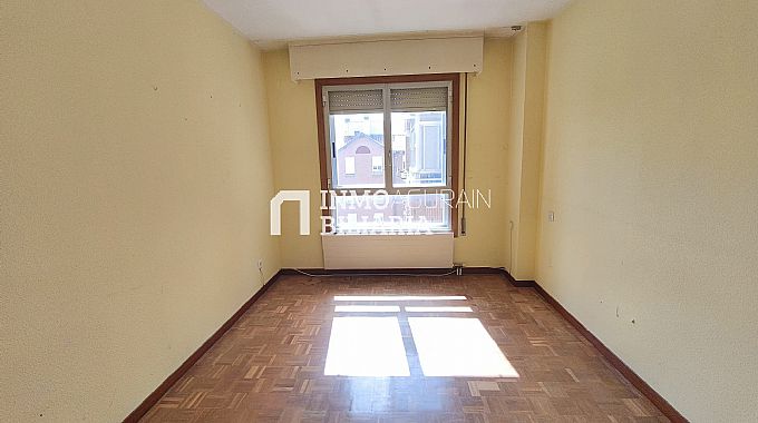PISO EN AOIZ