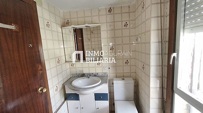 PISO EN AOIZ