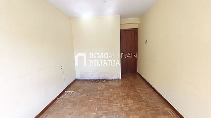 PISO EN AOIZ