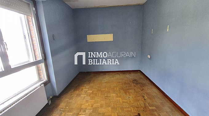 PISO EN AOIZ