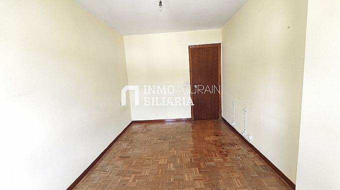 PISO EN AOIZ