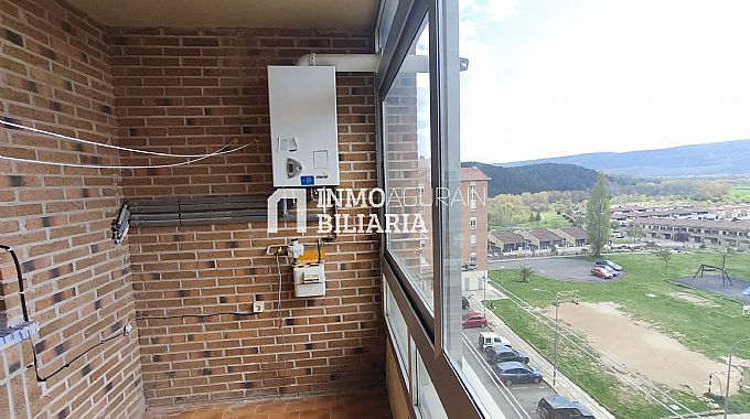 PISO EN AOIZ
