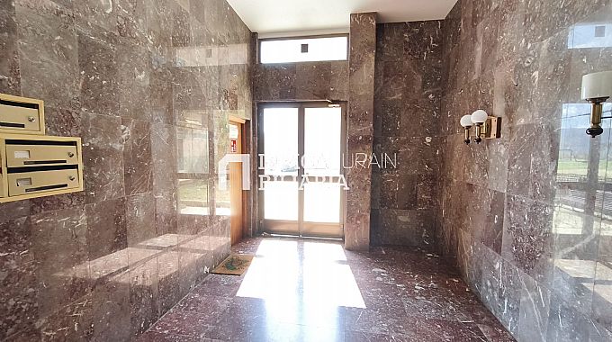 PISO EN AOIZ