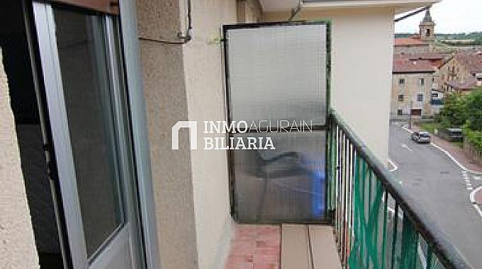 VENTA DE PISO EN ARAIA