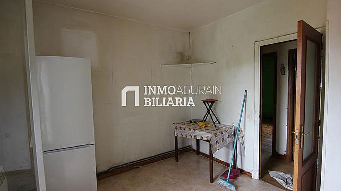 VENTA DE PISO EN ARAIA